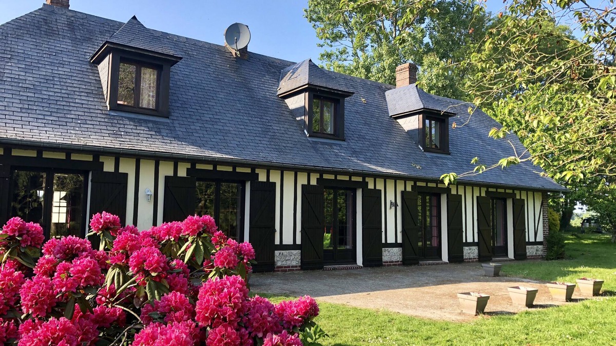 Maniquerville Villa | Beautiful Normandy villa near Etretat for 16 people, 5 minutes from the sea