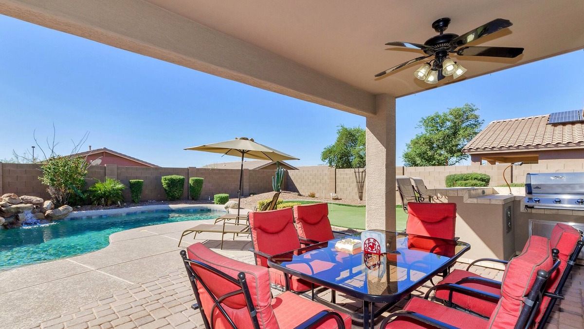 Estrella Mountain Ranch House | Beautiful Oasis In The Desert with Heated Pool