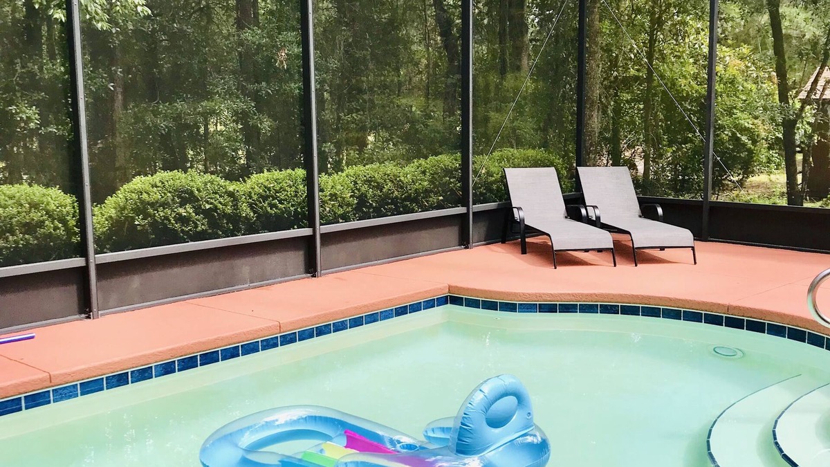 Dunnellon House | Beautiful Oasis with pool, walking distance from Rainbow river