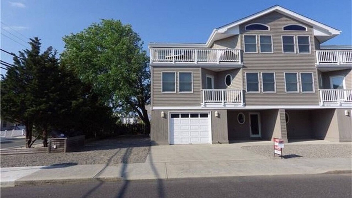 Beach Haven Gardens House | Beautiful Oceanside 4/5 Bedroom Beachhouse!