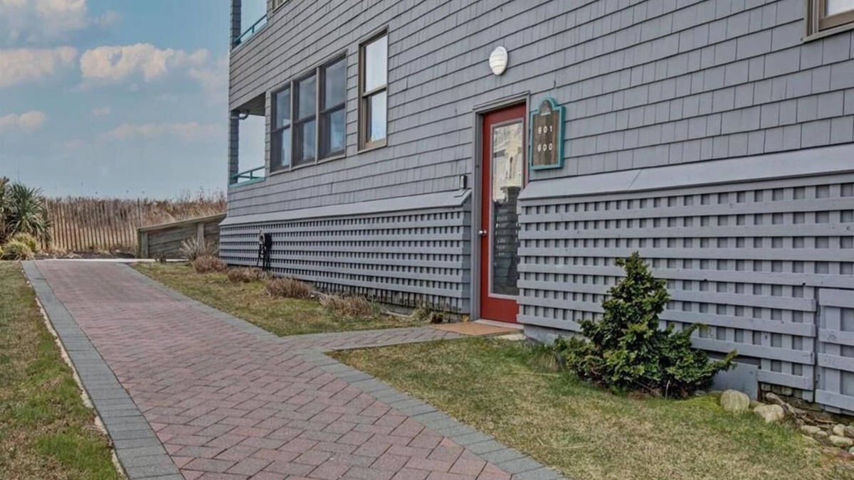 Ship Bottom Condo | Beautiful ocean front condo with pool in Ship Bottom.