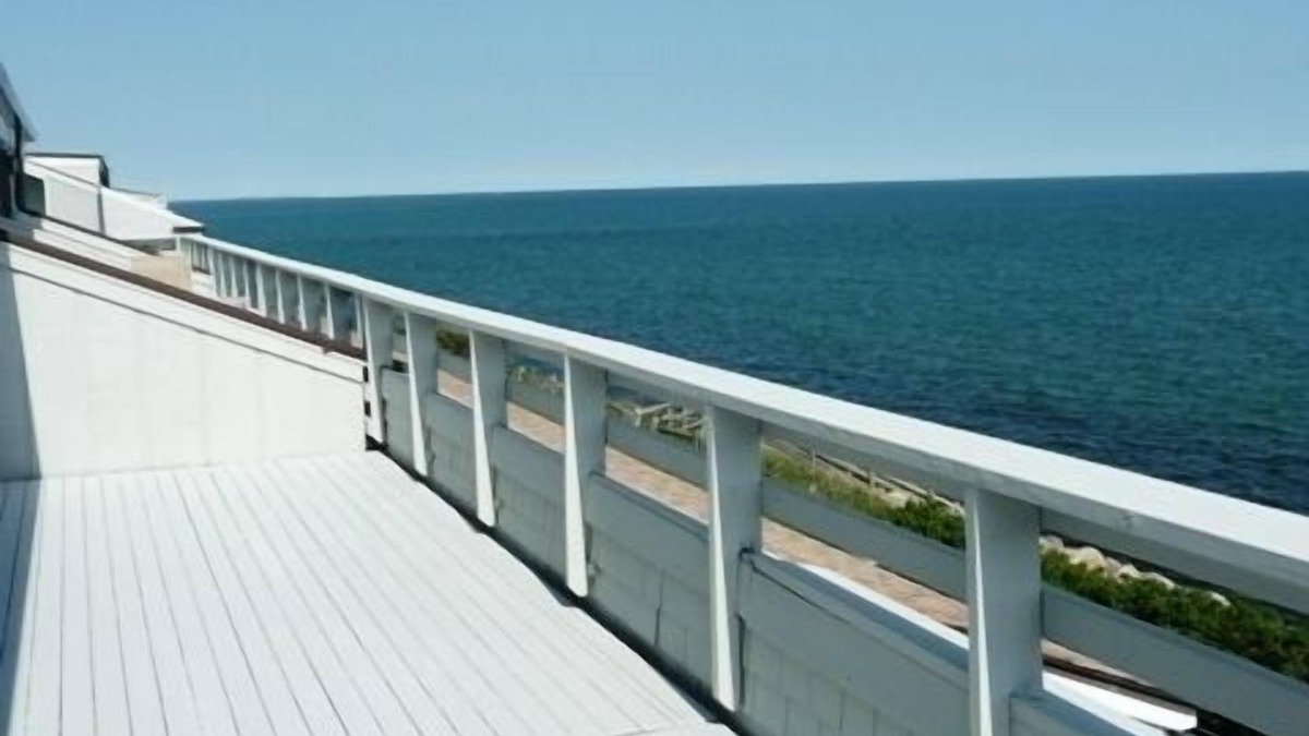 Mashpee Condo | BEAUTIFUL OCEANFRONT CONDO