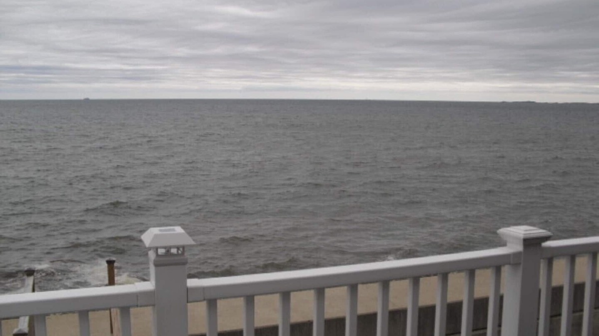 Revere Condo | Beautiful Oceanfront Luxurious 2 bedroom 2 story condo, mins from Boston!