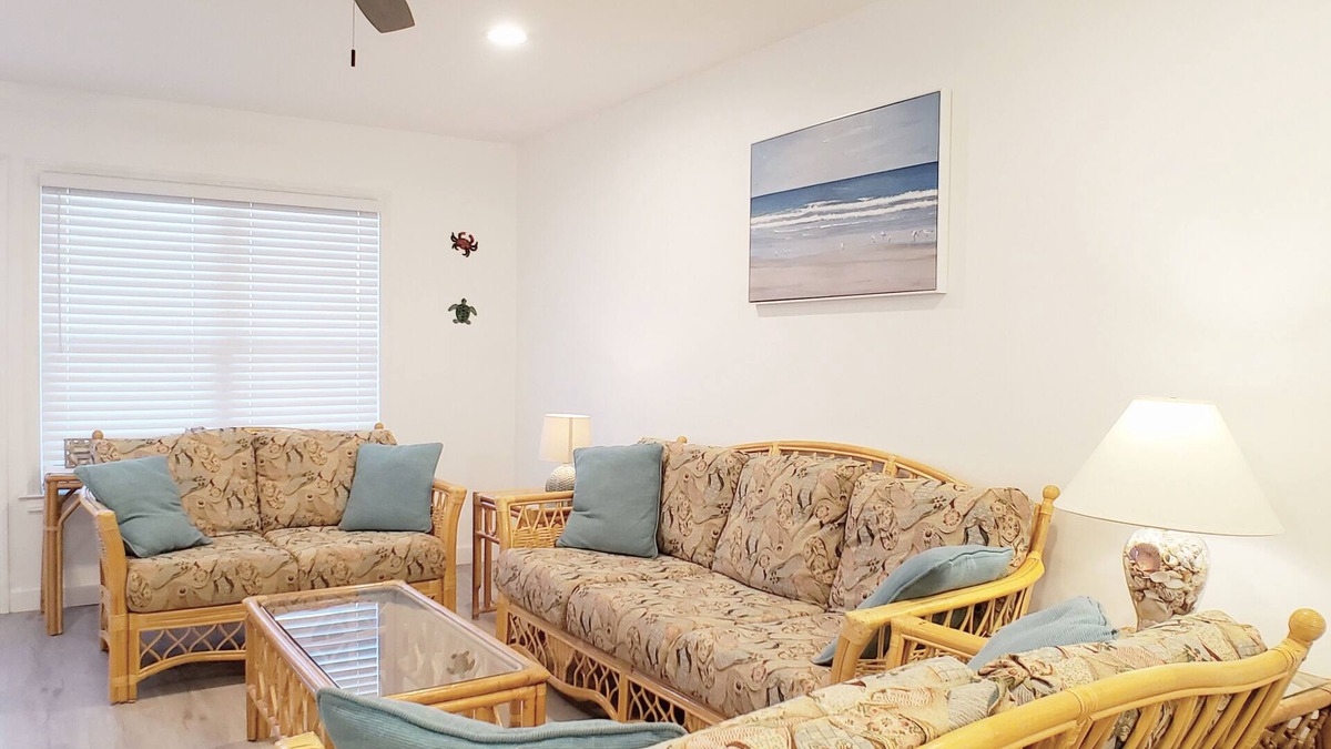 Ocean Sands Condo | Beautiful Oceanside Property W/Pool in Great Beach Location!