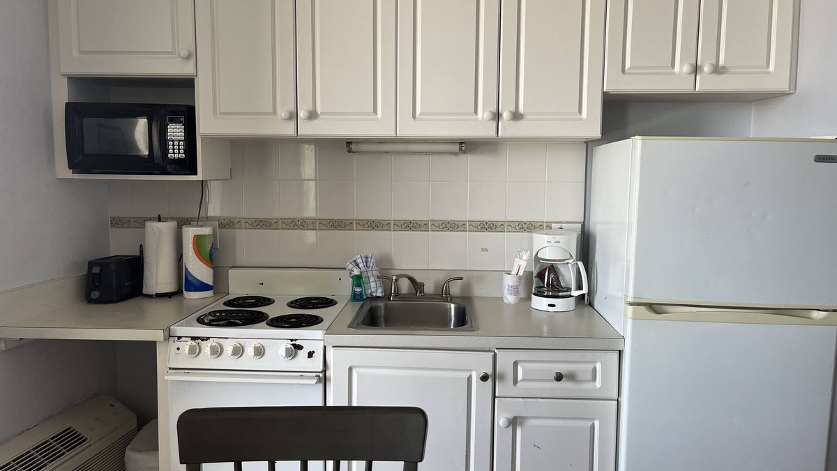 Daytona Beach Resort | Beautiful Oceanview with Queen size bed 527
