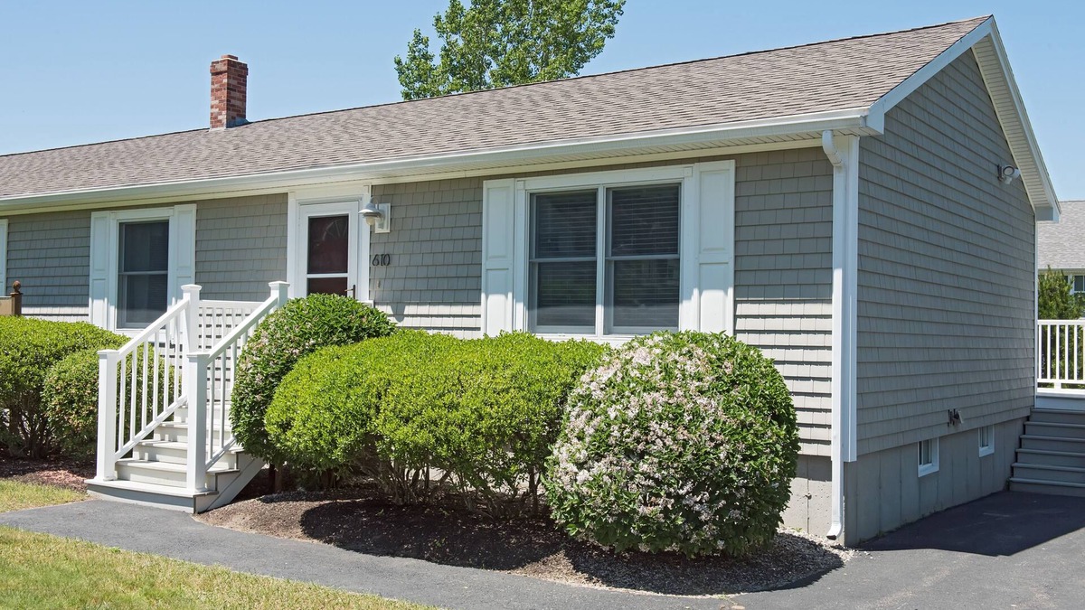 Ogunquit Condo | Beautiful Ogunquit Condo! Perfect Central Location-Walk to everything!