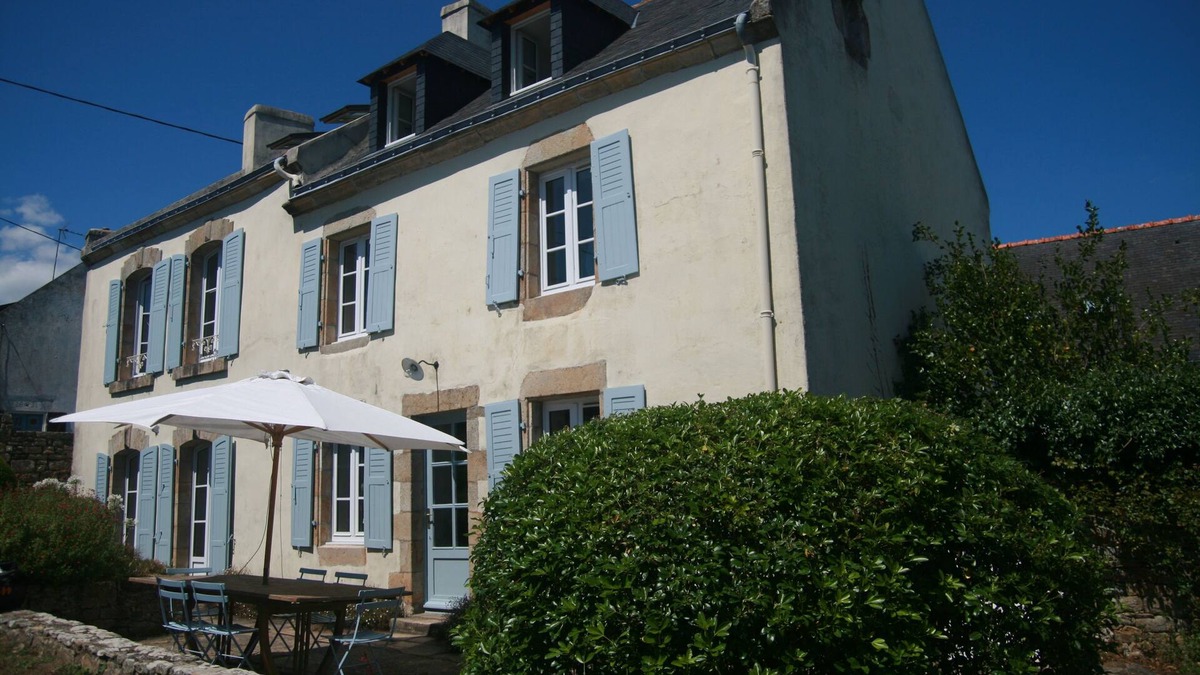 Ile-aux-Moines House | Beautiful old family house - 5 bedrooms, sleeps 12. - close to beaches and shops