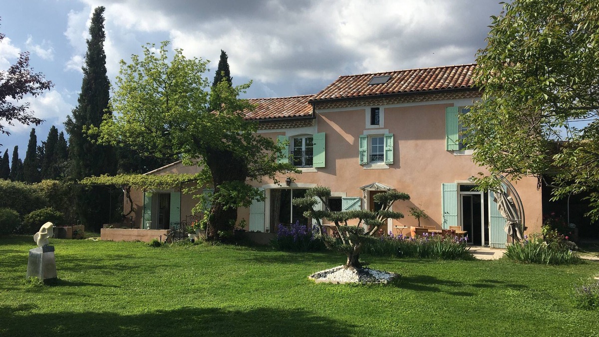 Sarrians House | BEAUTIFUL OLD FARMHOUSE SURROUNDED BY VINEYARDS, AVIGNON, MONT VENTOUX