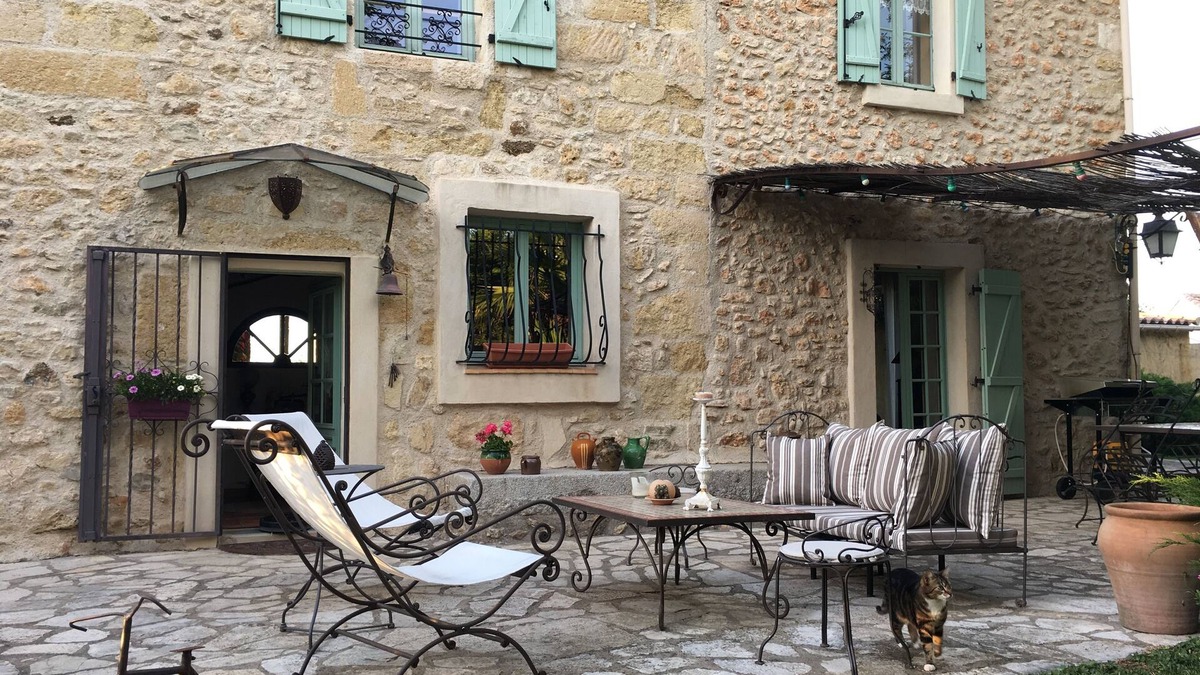 Puissalicon Villa | Beautiful old house full of charm in the heart of Languedoc
