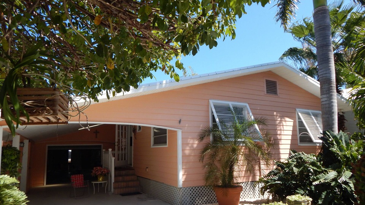 Little Torch Key Cottage | Beautiful Old Fashion First Floor Tropical Garden Canal Front Cottage on MM 26