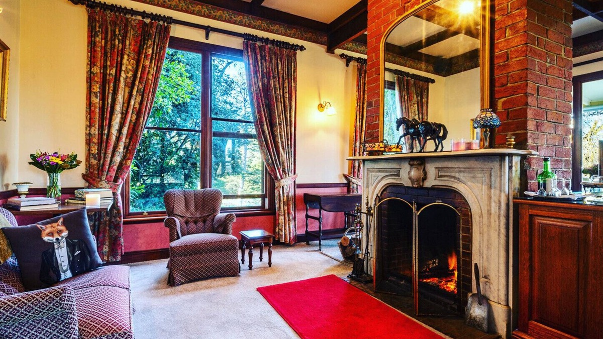 Millbrook House | Beautiful Old World Adelaide Hills Lodge