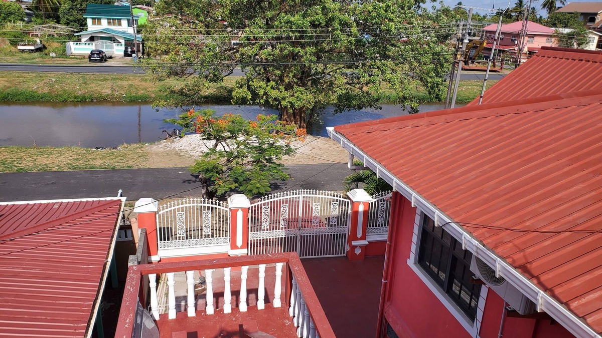 Georgetown Apartment | Beautiful one bedroom apartment. All amenities. Safe location.