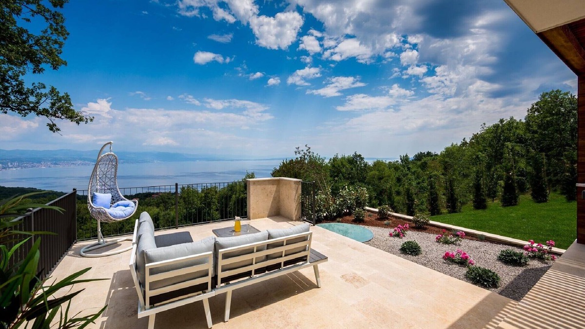 Opatija Villa | Beautiful Opatija Villa | Villa Mare | 4 Bedrooms | Spectacular Sea Views &.