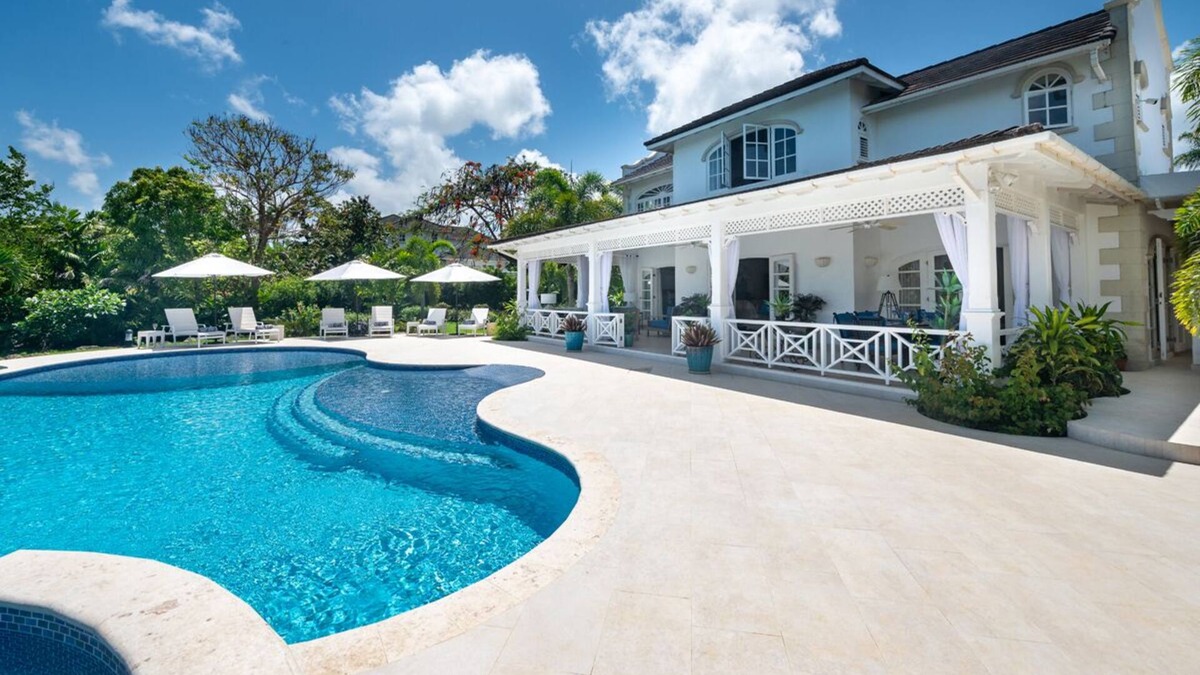 Mount Standfast Villa | Beautiful Outdoor Space With Private Pool - Fiddlesticks