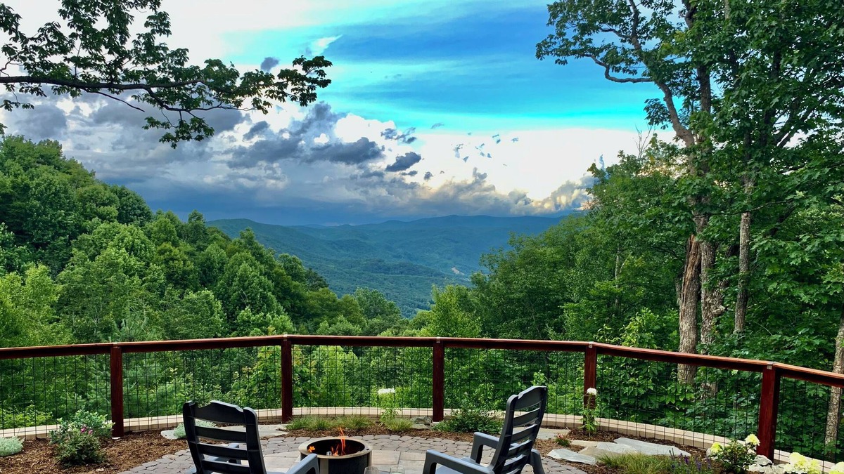 Ennice Cottage | Beautiful, peaceful and secluded cabin/cottage just off Blue Ride Parkway