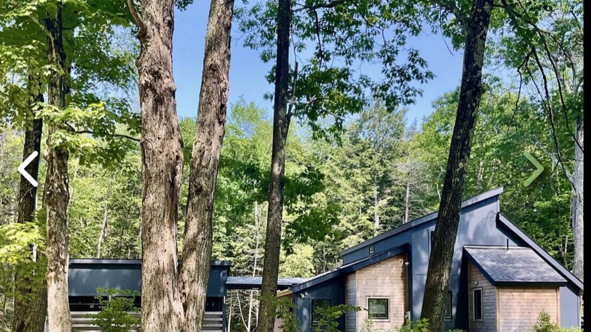 Monterey House | Beautiful, peaceful modern home in a wooded area with town beach lake access