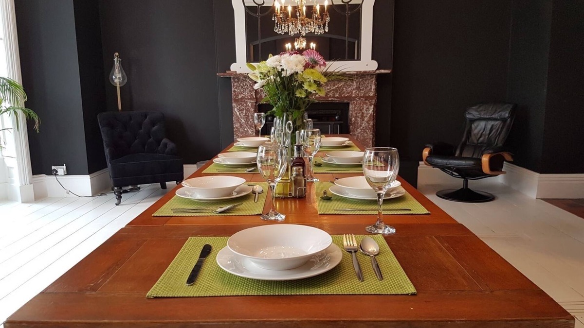 Pendine House | Beautiful Pendine Manor House in West Wales