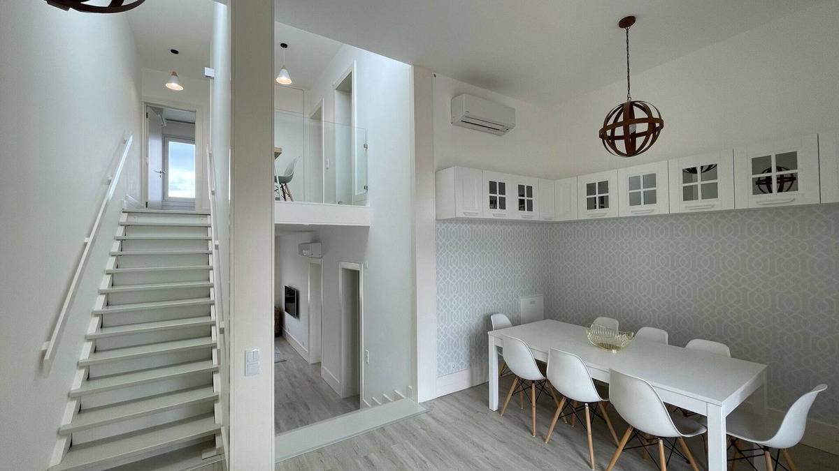 Carvalhal Apartment | Beautiful penthouse apartment with terrace - 4 minutes walk to the beach