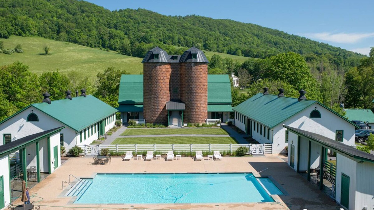 Valley Springs House | Beautiful Pet-Friendly Home with Breathtaking mountain views and WiFi