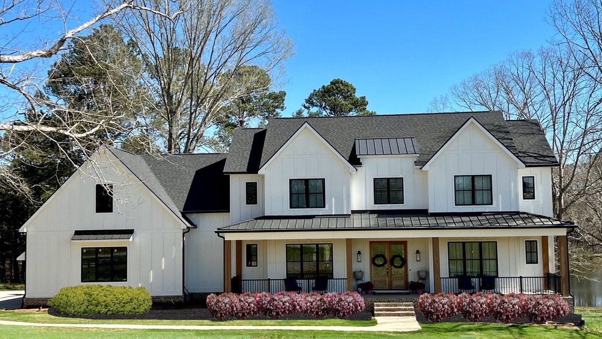 Grovetown House | BEAUTIFUL, pet friendly custom home with lake view - Perfect MASTERS getaway!