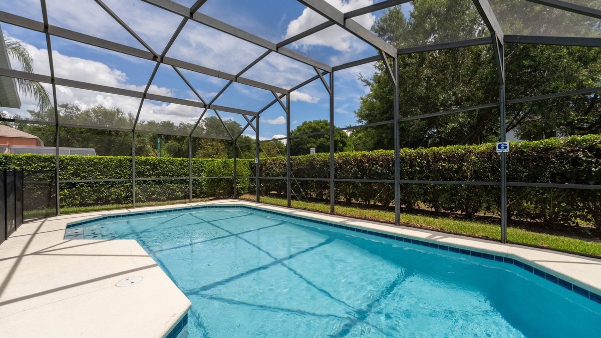 Clear Creek House | Beautiful Pool Home In Peaceful Community With Game Room & Close to Theme Parks