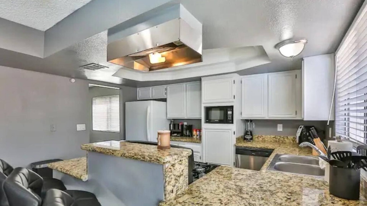Whitney Ranch House | Beautiful pool home near strip