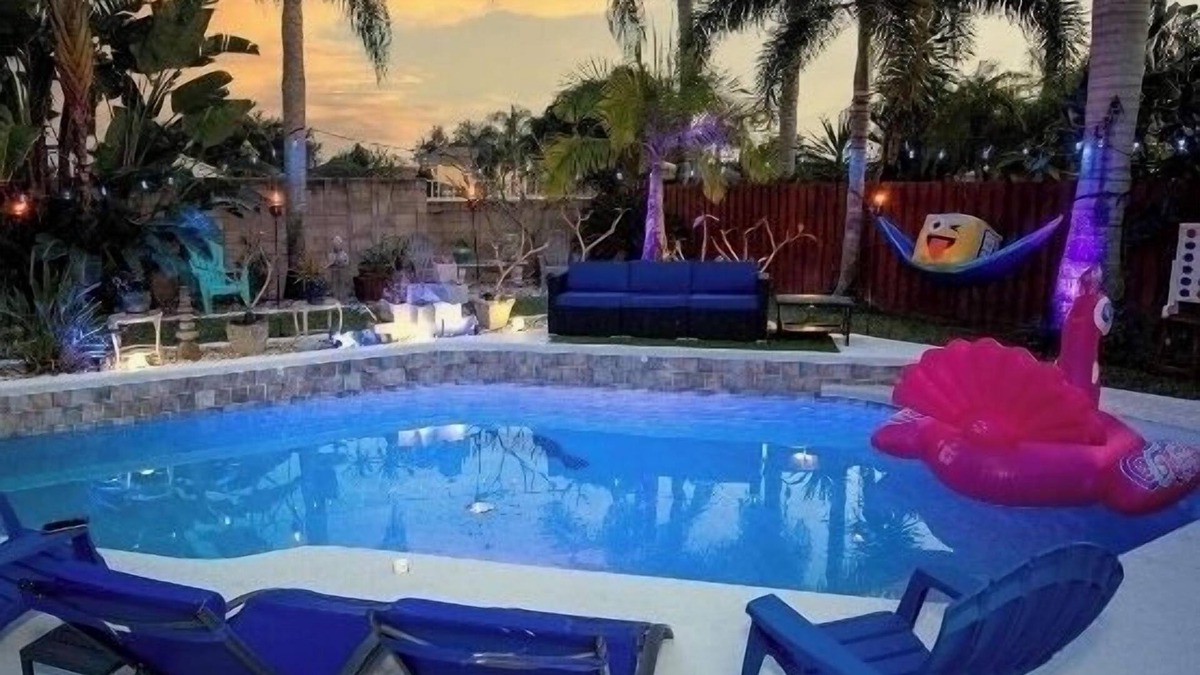 Tropic House | Beautiful Pool Home & SPA -w/Private Movie Theater!Your Home Away from Home