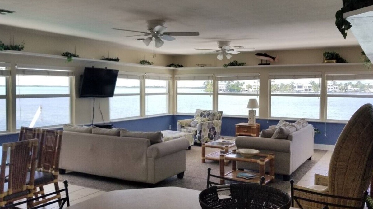 Sugarloaf Key House | Beautiful POOL3/2 Sleeps 8. ALL ROOMS Waterfront