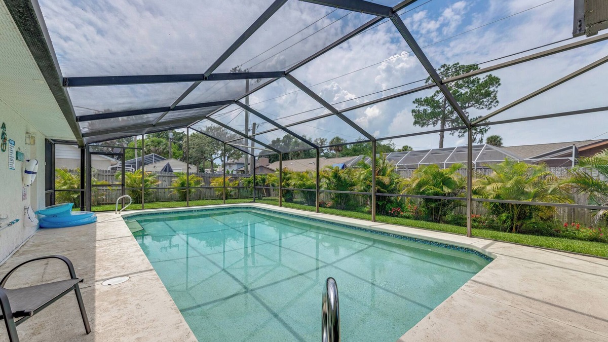 Port Orange House | Beautiful Port Orange Pool Home, in quiet neighborhood.