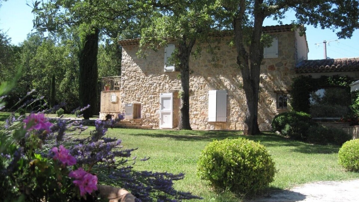 Saint-Paul-en-Foret Villa | Beautiful Provencal villa with large private pool and huge gardens. Sleeps 8.