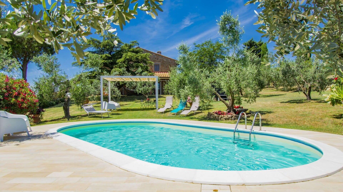 Capraia e Limite Villa | Beautiful private villa for 8 guests with private pool, WIFI, TV, patio, panoramic view and park.