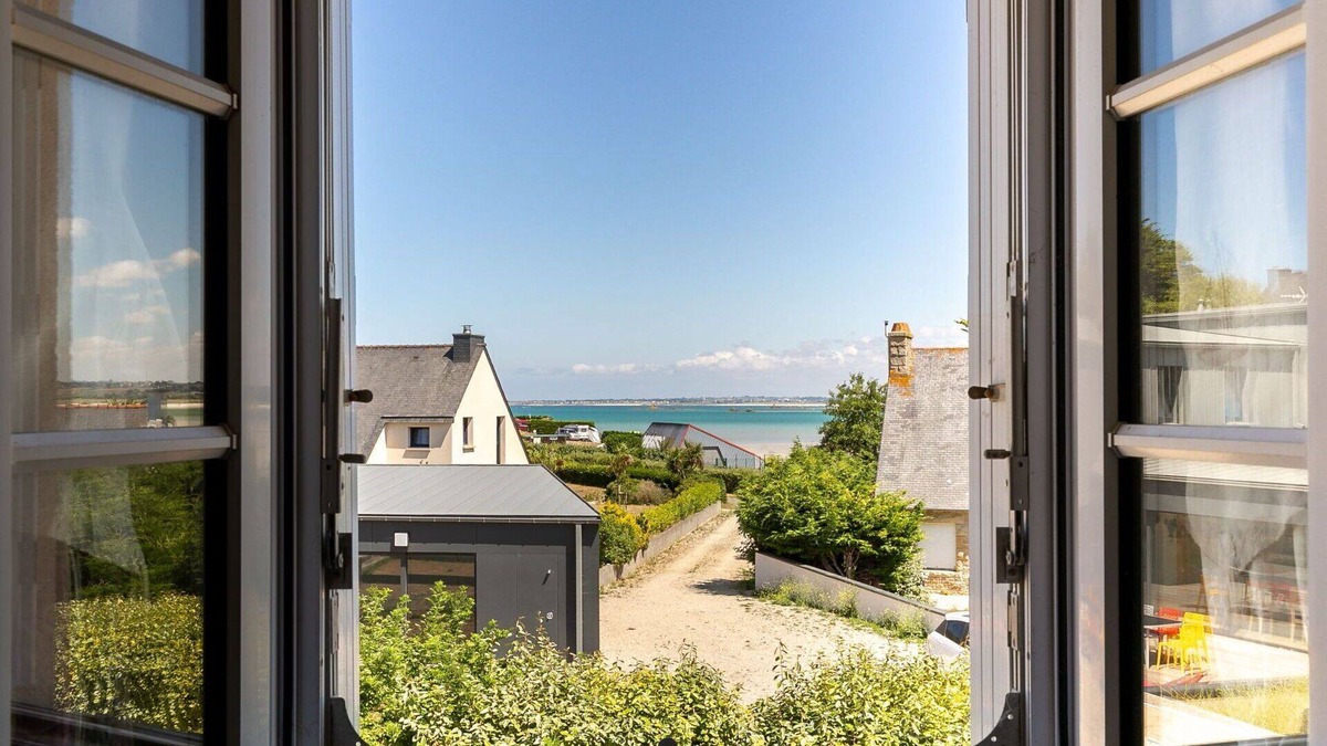 Plouneour-Brignogan-Plages Villa | Beautiful private villa for 8 guests with WIFI, TV, terrace, pets allowed and parking
