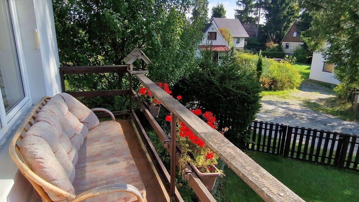 Karlovy Dvory House | Beautiful private villa with WIFI, TV, balcony, pets allowed, panoramic view and parking