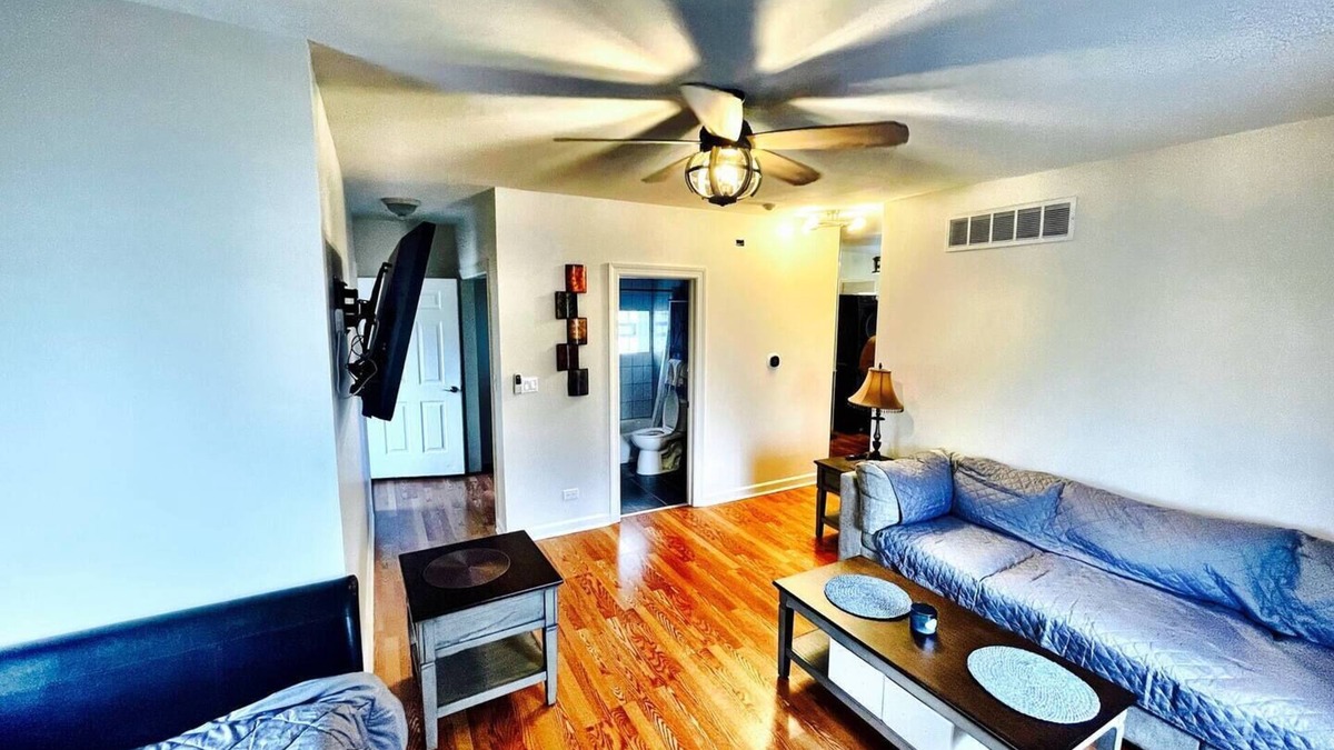 Lyons Apartment | Beautiful & Private, 1bdrm, 1bath washer & dryer in unit. Free Private Parking