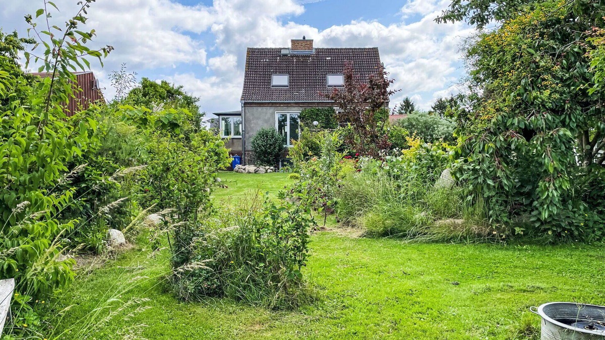 Gross Schwansee House | Beautiful private villa for 6 guests with WIFI, TV, terrace, pets allowed and parking