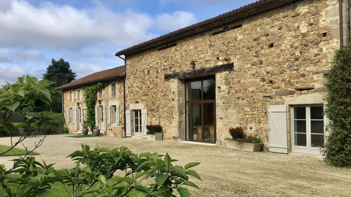 Breuilaufa House | Beautiful private estate, with heated swimming pool, in a charming location