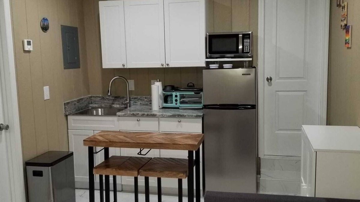 Lake Hart Apartment | Beautiful Private gated apartment
