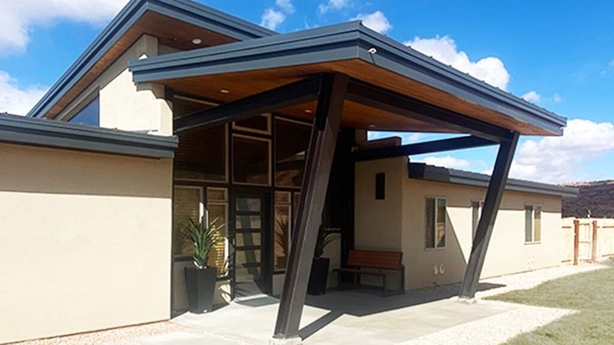 Moab South Valley House | Beautiful Private Home W/Large Living Spaces, Lots of Parking & Close to Trails