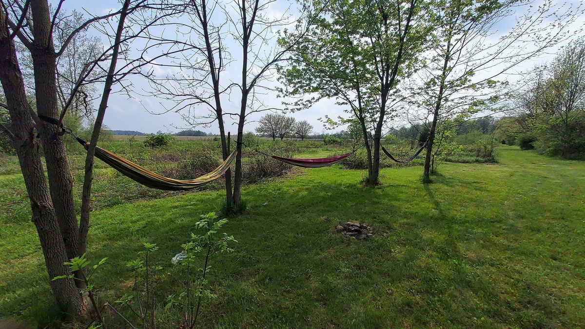 Maxwell RV Rental | Beautiful private meadow
