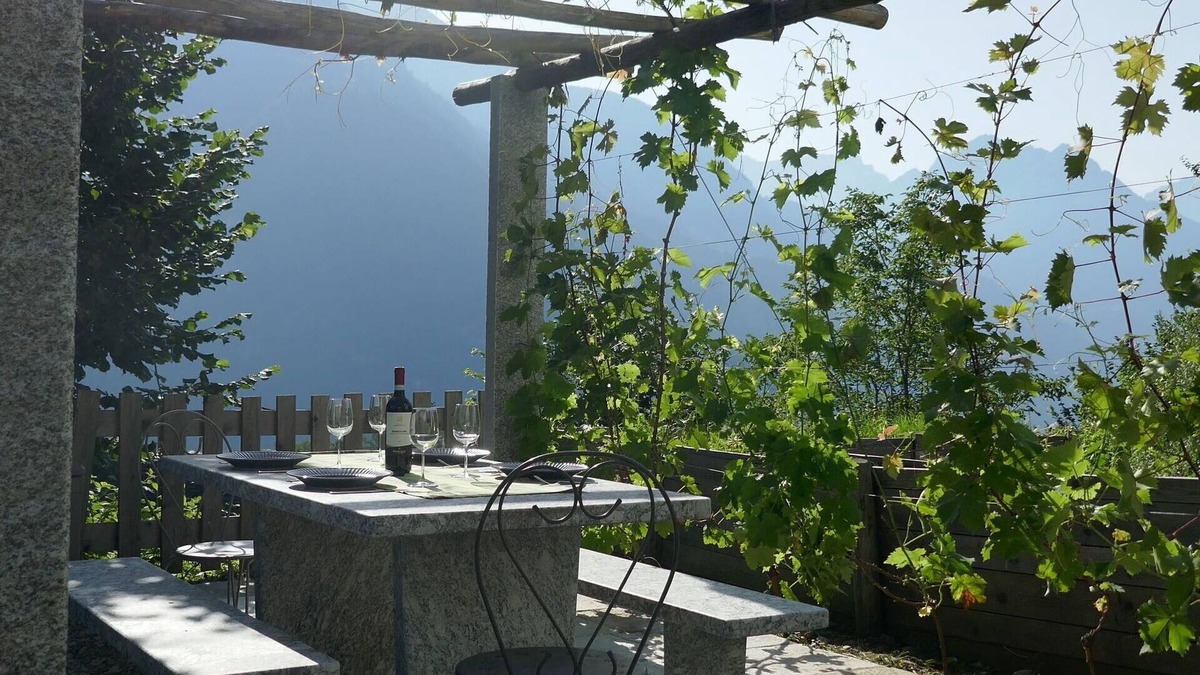 Acquarossa House | Beautiful private villa for 4 guests with WIFI, TV, pets allowed and panoramic view