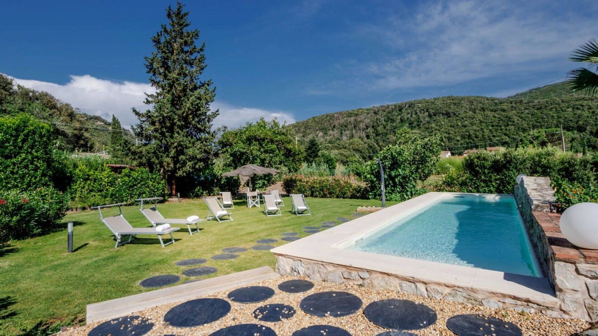 Rio Villa | Beautiful private villa for 8 people with WIFI, A/C, private pool, TV, patio and pets allowed