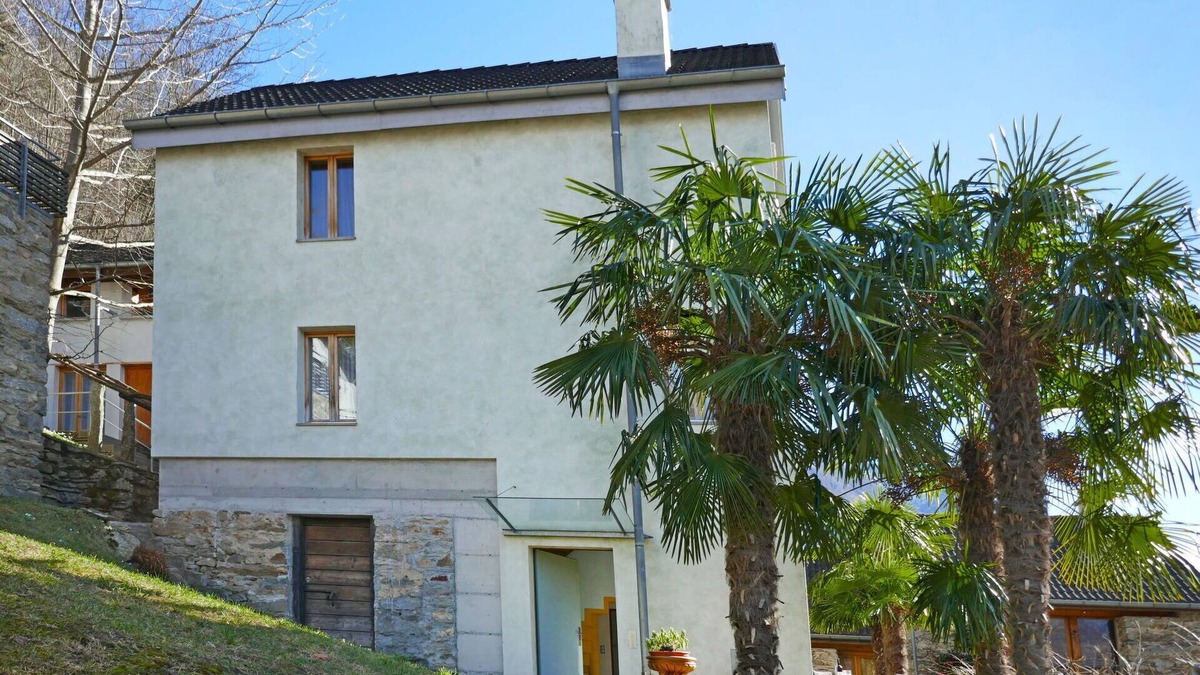 Malvaglia-dagro House | Beautiful private villa for 4 guests with WIFI, TV, patio, pets allowed and parking