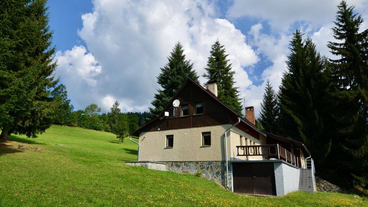 Vitkovice House | Beautiful private villa for 12 people with WIFI, TV, terrace, pets allowed and panoramic view