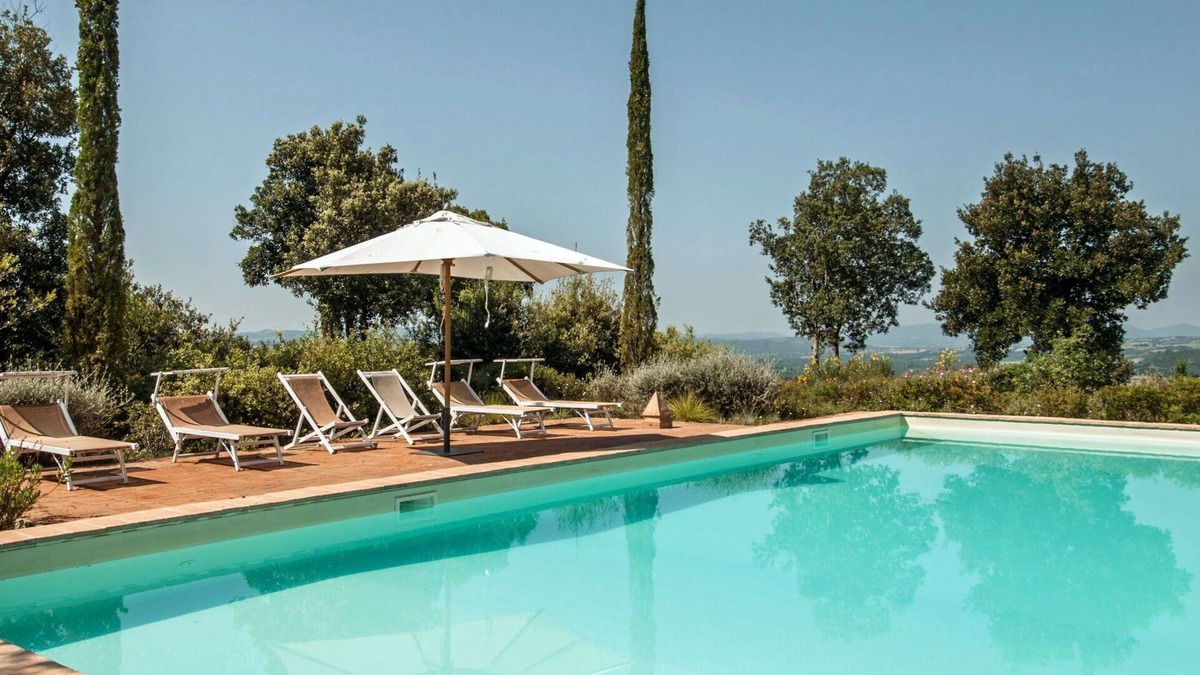 Camigliano Villa | Beautiful private villa for 12 guests with private pool, A/C, WIFI, TV, panoramic view and parking