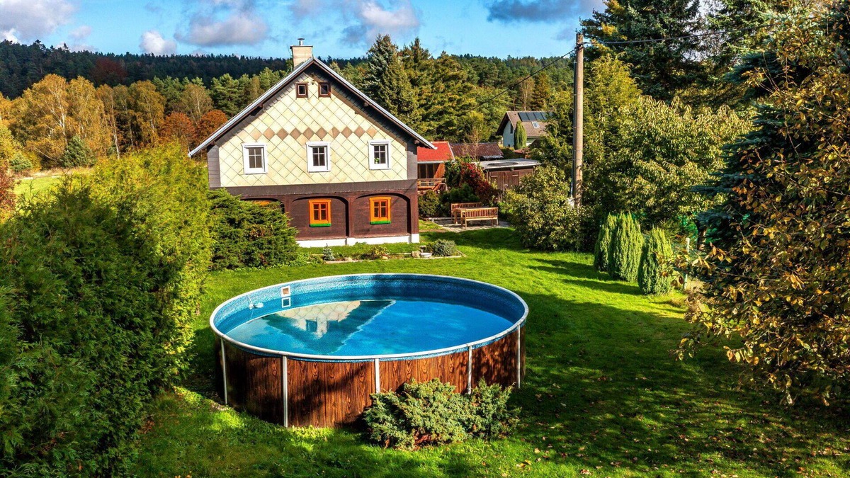 Kamen Villa | Beautiful private villa for 6 guests with WIFI, private pool, TV and patio
