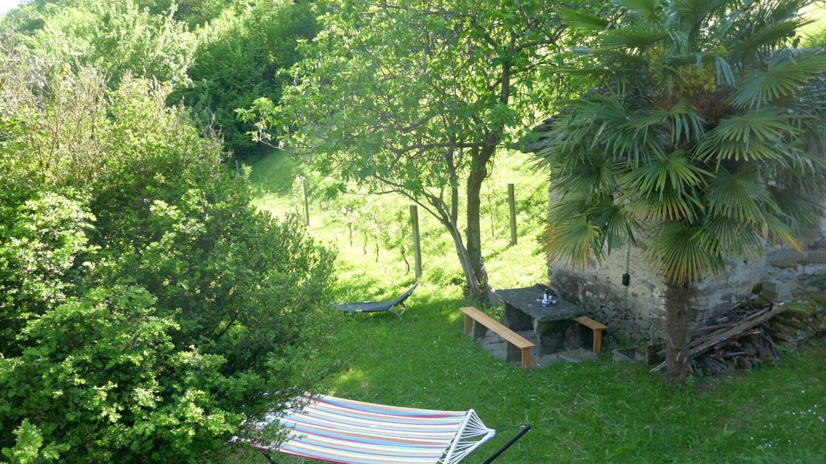 Semione House | Beautiful private villa for 6 guests with WIFI, TV, patio and parking