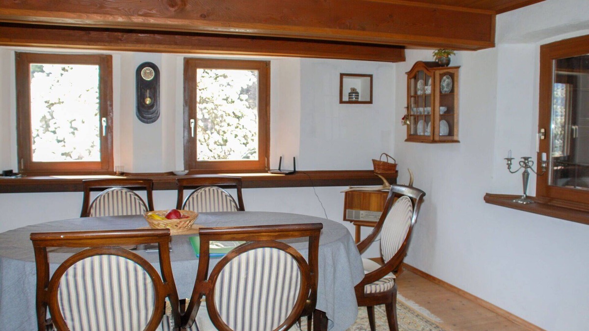 Lavizzara House | Beautiful private villa for 6 guests with WIFI, TV, patio, pets allowed, panoramic view and park.