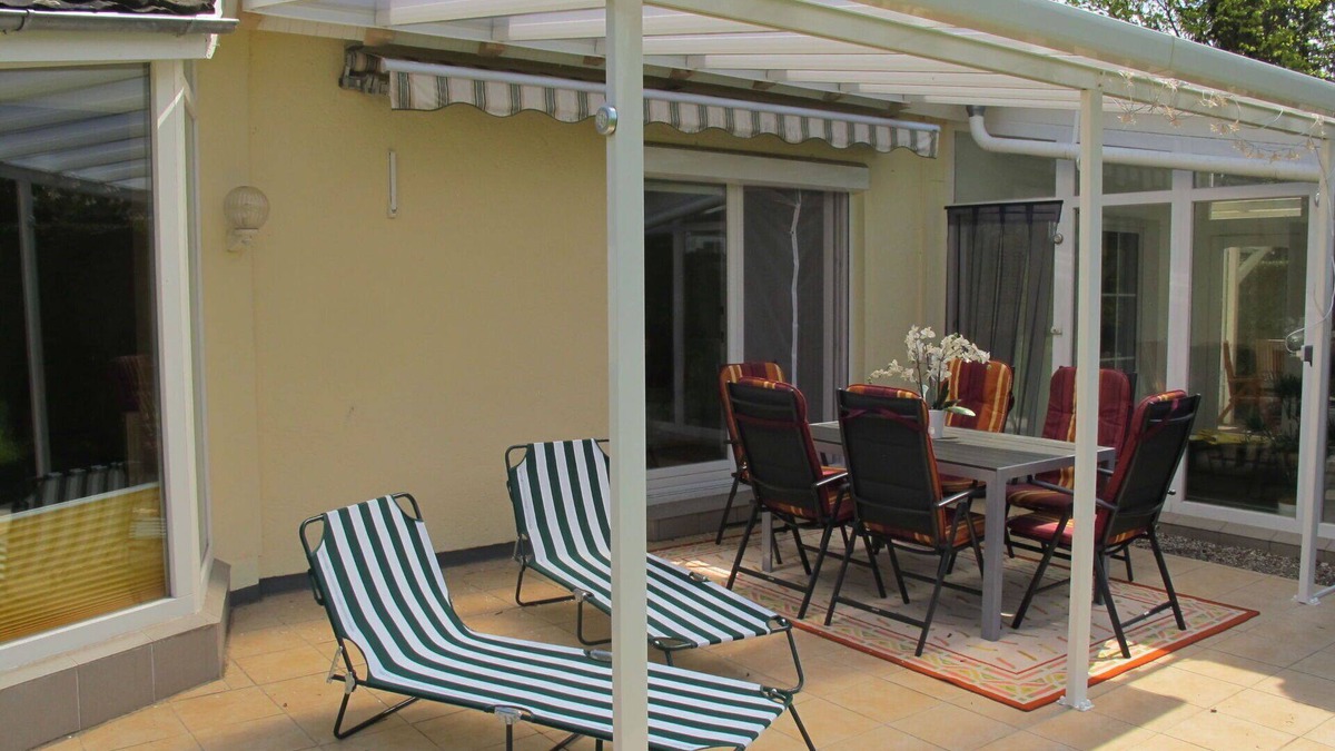 Godern House | Beautiful private villa for 6 guests with WIFI, TV, terrace and parking
