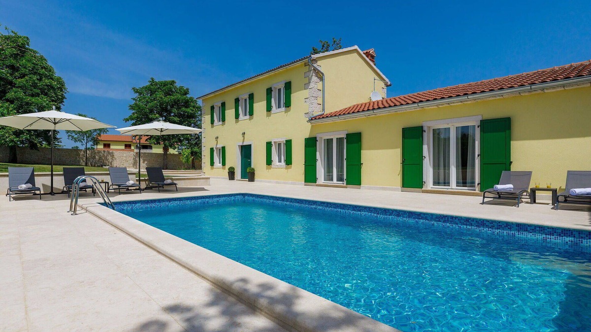 Kringa House | Beautiful private villa for 8 people with A/C, private pool, WIFI, TV, terrace and parking