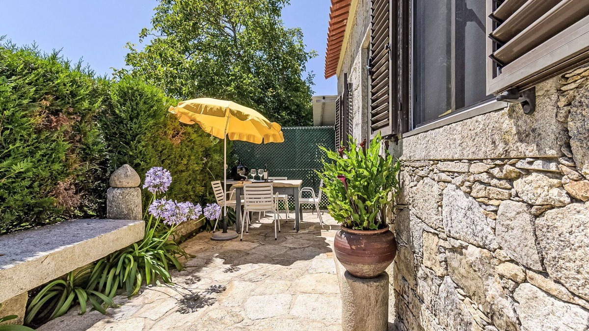 Vilarelho House | Beautiful private villa for 4 people with WIFI, TV, terrace and parking